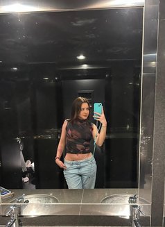 Melania - escort in Beirut Photo 1 of 6