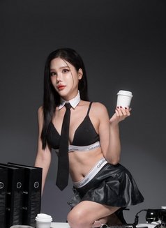 Melanie indenpendent - puta in Seoul Photo 2 of 10