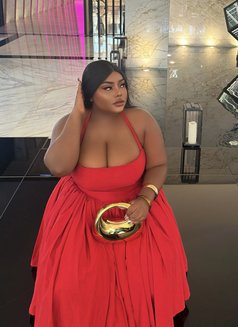 Melanin - puta in Dubai Photo 3 of 4