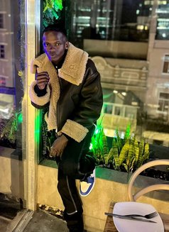 Melanin - Male escort in Cape Town Photo 4 of 8