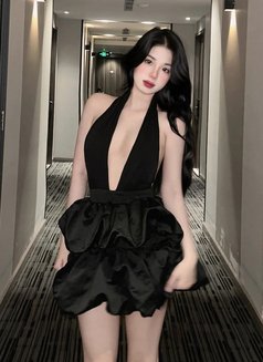 Melia - escort in Doha Photo 2 of 5