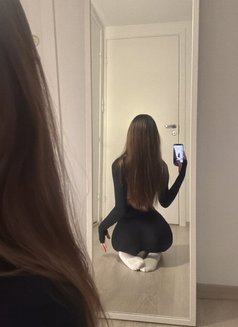 Melin - escort in Khobar Photo 2 of 5