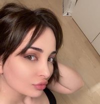 Melin - puta in Doha