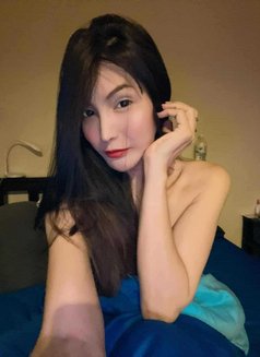 Melin - puta in Doha Photo 4 of 5