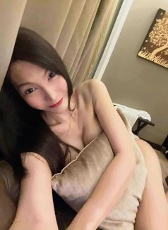 Melin - puta in Doha Photo 5 of 5