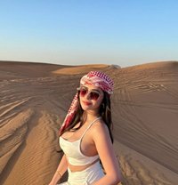 Melina - puta in Al Manama