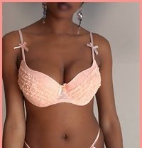 Melina, Playful and Pretty - puta in Nairobi