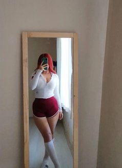 Melina - escort in İstanbul Photo 1 of 6