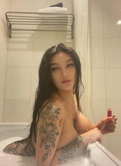 Melinda Anal/squirt queen - escort in Taichung Photo 2 of 15