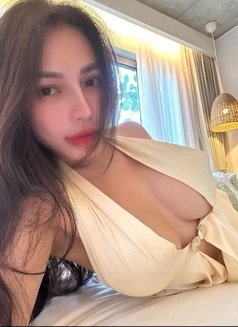 Melinda - escort in Tokyo Photo 5 of 5