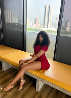 Meliora sexy - puta in Kuala Lumpur Photo 1 of 12