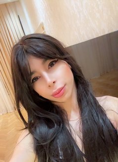 Melisa - Transsexual escort in Athens Photo 4 of 5