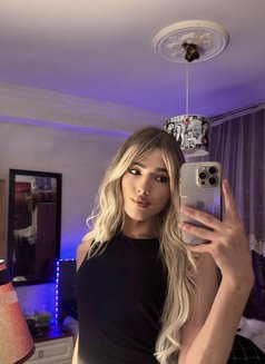 Melissa - Acompañantes transexual in İstanbul Photo 8 of 8