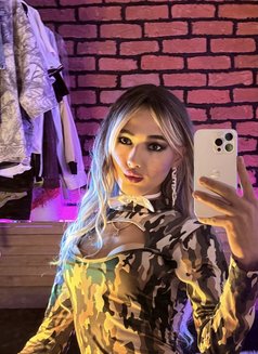 MELISSA - Male escort in İstanbul Photo 9 of 23