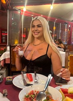 Melissa - escort in İstanbul Photo 3 of 3