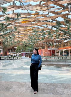 Melissa - escort in Dubai Photo 9 of 12