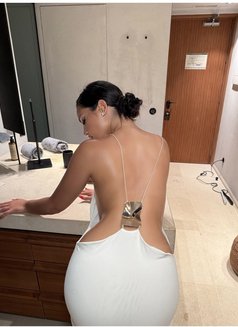 Melissa - escort in Mauritius Photo 2 of 2