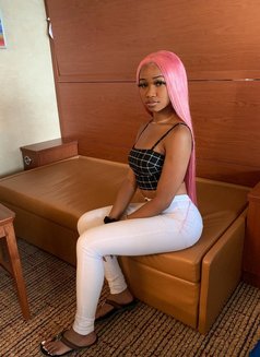 Melissa - escort in Beirut Photo 2 of 4