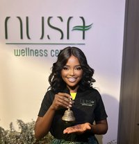 Melissa ( honey) - masseuse in Lisbon