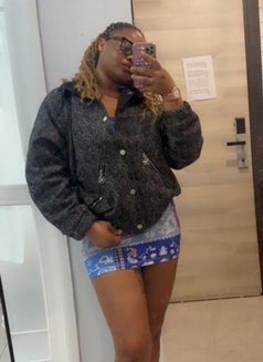 Melissa - escort in Guangzhou Photo 1 of 4