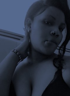 Melissa - masseuse in Nairobi Photo 1 of 5