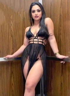 Melissa - escort in Beirut Photo 2 of 5