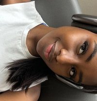 MELISSA NEW ARRIVAL FROM SANTA CRUZ - escort in Mumbai