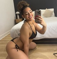 Melissa - escort in Kuwait