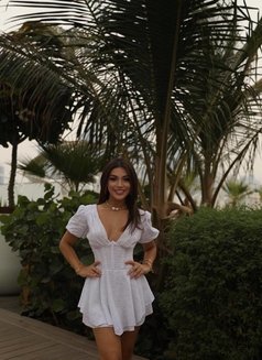 Melissa - puta in Dubai Photo 3 of 6