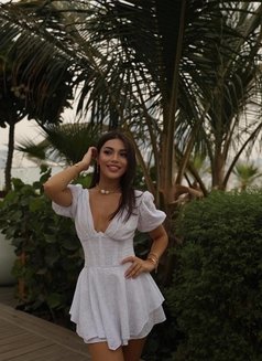Melissa - escort in Dubai Photo 4 of 6