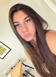 Melissa - escort in Tbilisi Photo 2 of 10