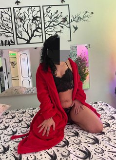 Mell - escort in Lisbon Photo 3 of 4