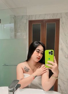 Mella Vianisty - escort in Jakarta Photo 8 of 9