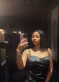 Mellah - escort in Abidjan Photo 1 of 2
