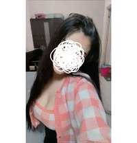 Melli - escort in Colombo