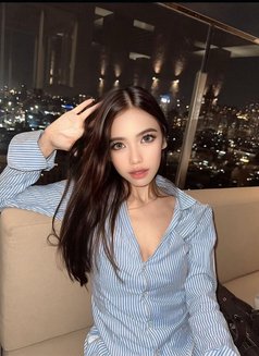 Mellisa Lula - escort in Singapore Photo 5 of 8