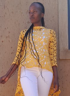 Mellow - escort in Johannesburg Photo 2 of 4