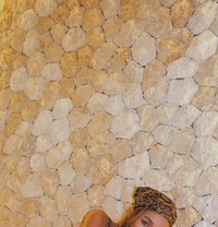 Melly - escort in Bali