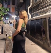 Melly - escort in Hong Kong Photo 2 of 3