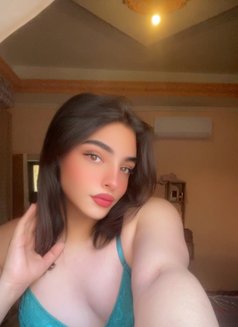 Melo - Transsexual escort in Beirut Photo 5 of 11