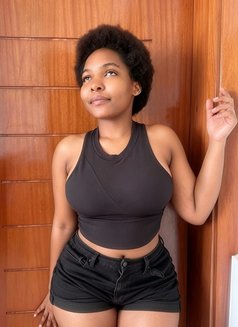 Pinky - escort in Nairobi Photo 2 of 2