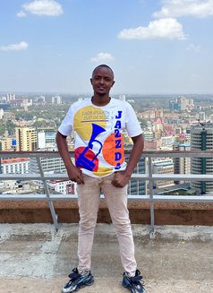 Melvin - Male escort in Nairobi Photo 3 of 10