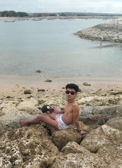 Melvin69 - Male escort in Bali Photo 6 of 7