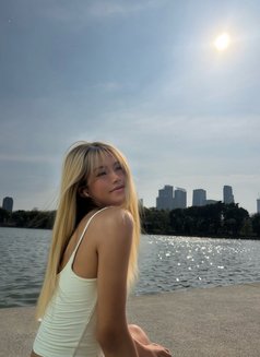 Mely - Transsexual escort in Bangkok Photo 1 of 3