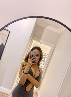 Meme Maria - Transsexual escort in Riyadh Photo 4 of 12