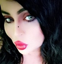 Meme Queen - Transsexual escort in Dubai