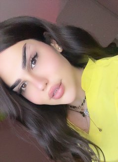 meme rpg - Transsexual escort in Beirut Photo 7 of 7