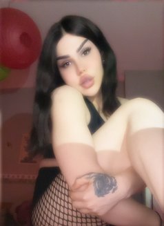 meme rpg - Acompañantes transexual in Beirut Photo 4 of 6