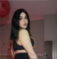 meme rpg - Acompañantes transexual in Beirut Photo 5 of 6