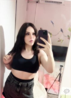 meme rpg - Transsexual escort in Beirut Photo 6 of 6